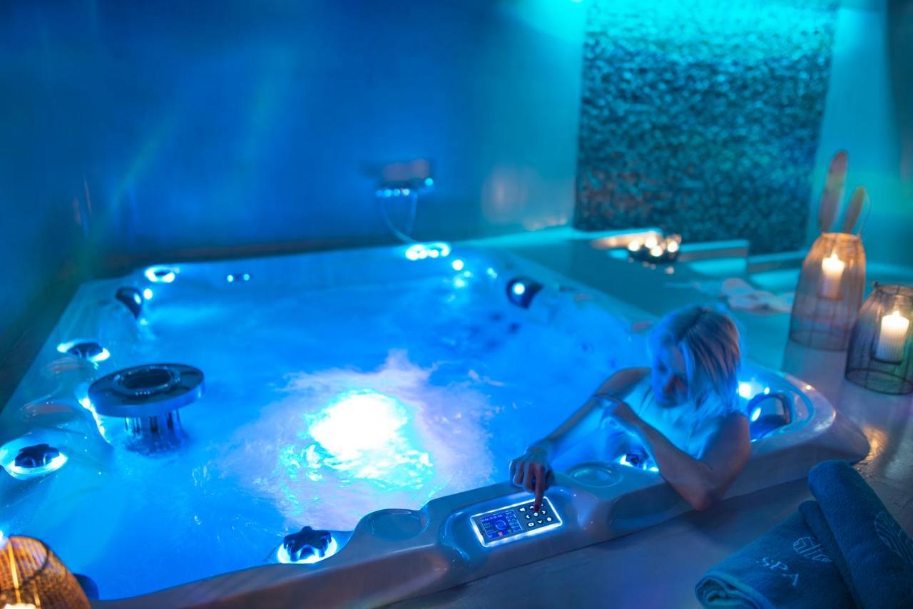 Aroma Dryos Spa & Eco Hotel メツォヴォ エクステリア 写真