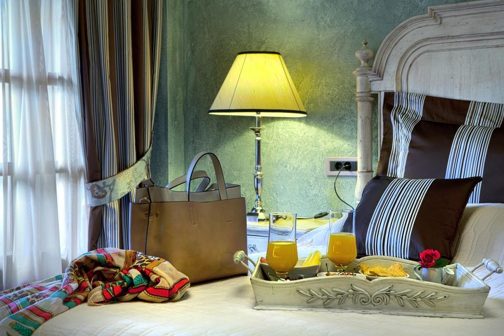 Aroma Dryos Spa & Eco Hotel メツォヴォ 部屋 写真